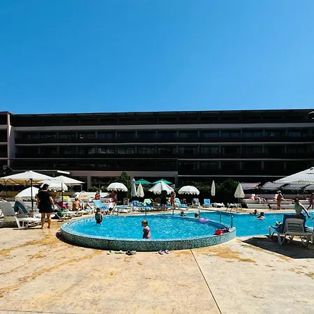 Grenada 322c Sunny *