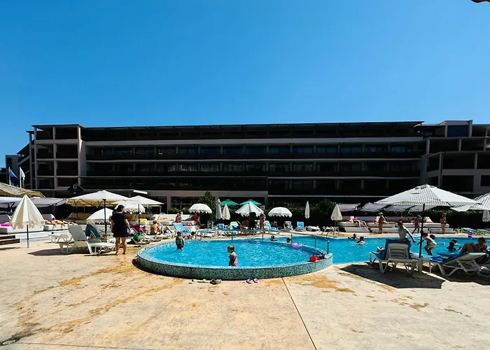 Grenada 322c Sunny *